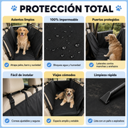 Funda protectora e impermeable instalada en el asiento trasero