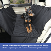Asiento trasero protegido frente al barro y el pelo